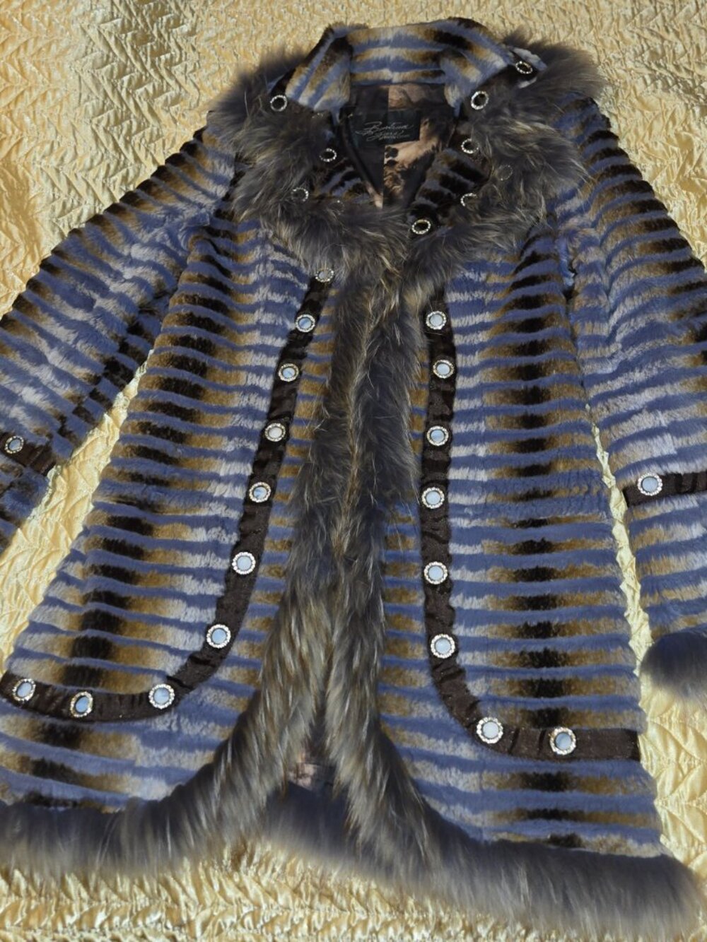Genuine Fur Coat - blue with brown stripes - Picture 2 of 5